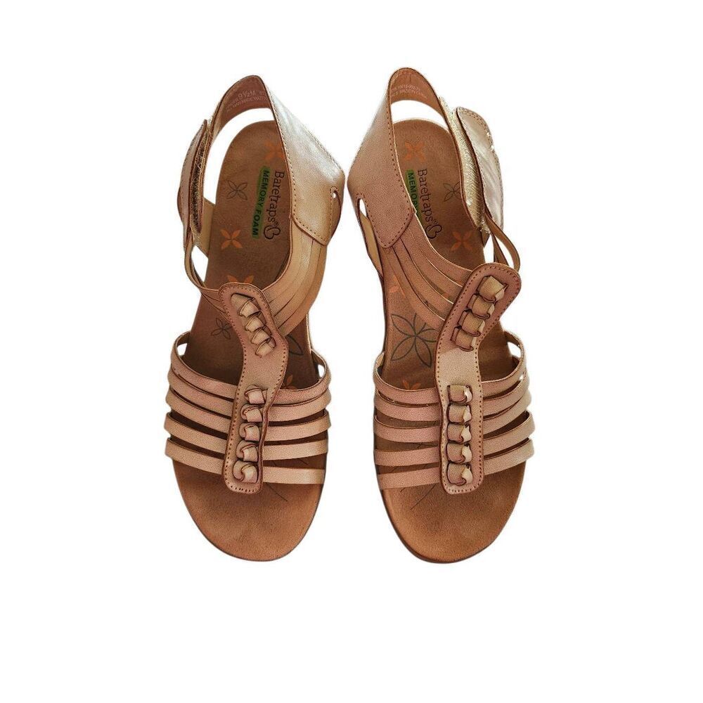 Baretraps Sandals. Tan Color. Memory Foam. Size 9.5 M. Lightly Used In The New I